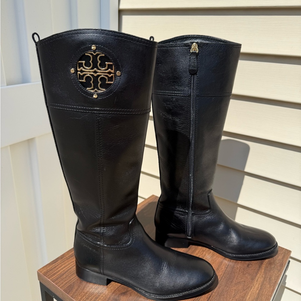 Tory Burch Black and Gold Leather Detail